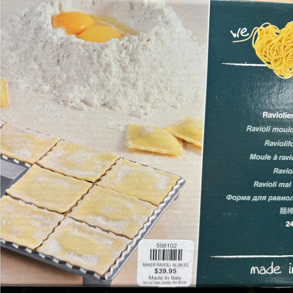 NWT Sur La Table Pasta making set